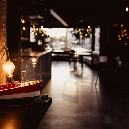 Bateau Libre Hotel